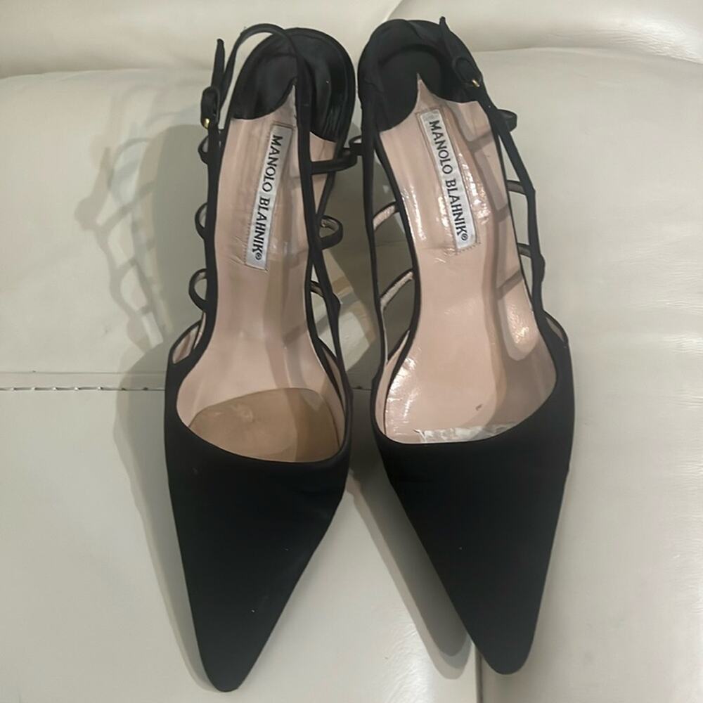MANOLO BLANHNIK LEATHER SLING BACK SLEEVE SIZE 39 1/2‎